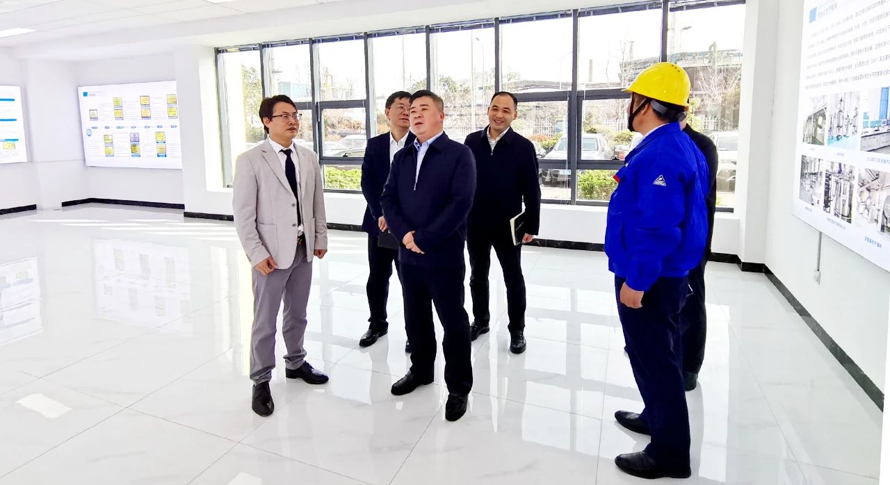 長(zhǎng)沙市望城區(qū)委書(shū)記秦國(guó)良帶隊(duì)蒞臨華騰醫(yī)藥走訪調(diào)研